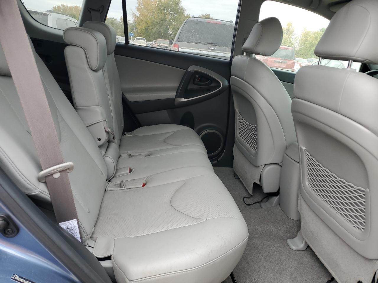 2008 Toyota Rav4 Limited VIN: JTMBD31V186066171 Lot: 82748215