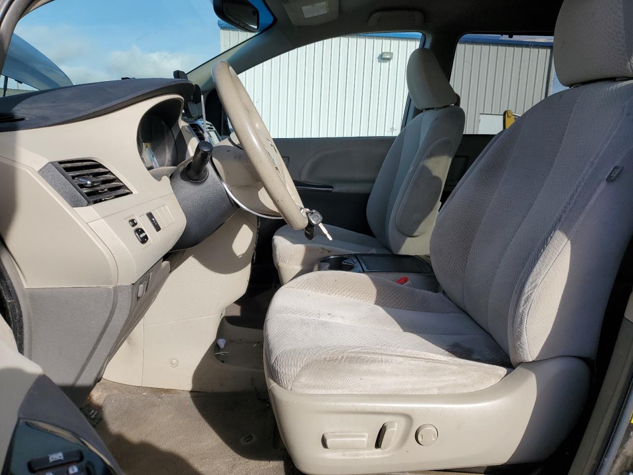 2013 Toyota Sienna Le VIN: 5TDJK3DC8DS053519 Lot: 86544555