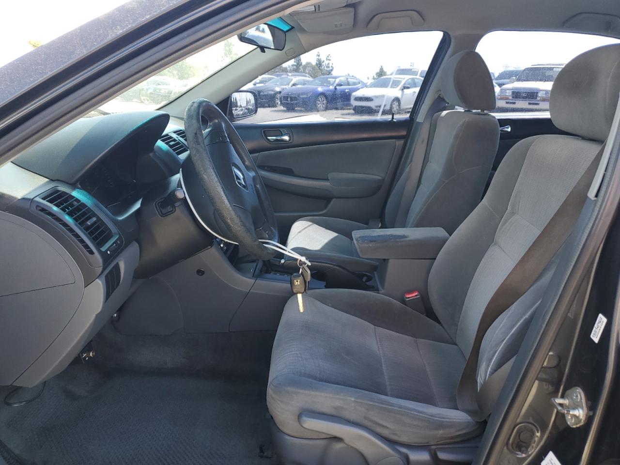 2005 Honda Accord Lx VIN: 1HGCM56425A117946 Lot: 80637855