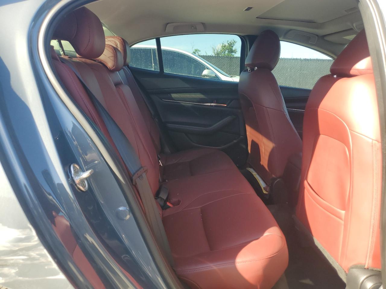 2022 Mazda 3 Preferred VIN: 3MZBPACL0NM300655 Lot: 85590495