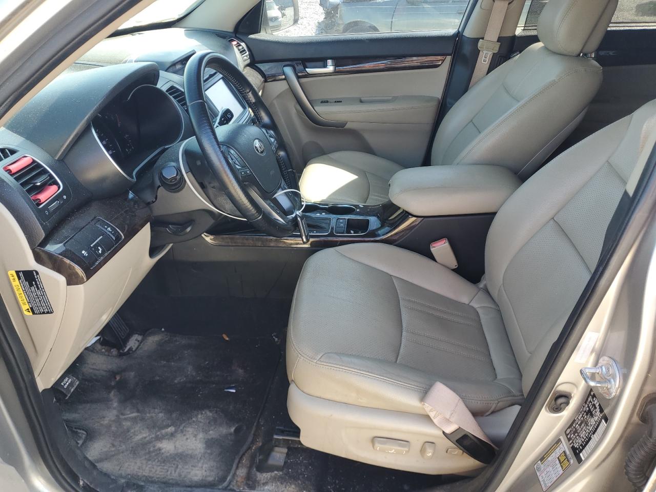 2014 Kia Sorento Lx VIN: 5XYKT3A65EG469994 Lot: 82197165