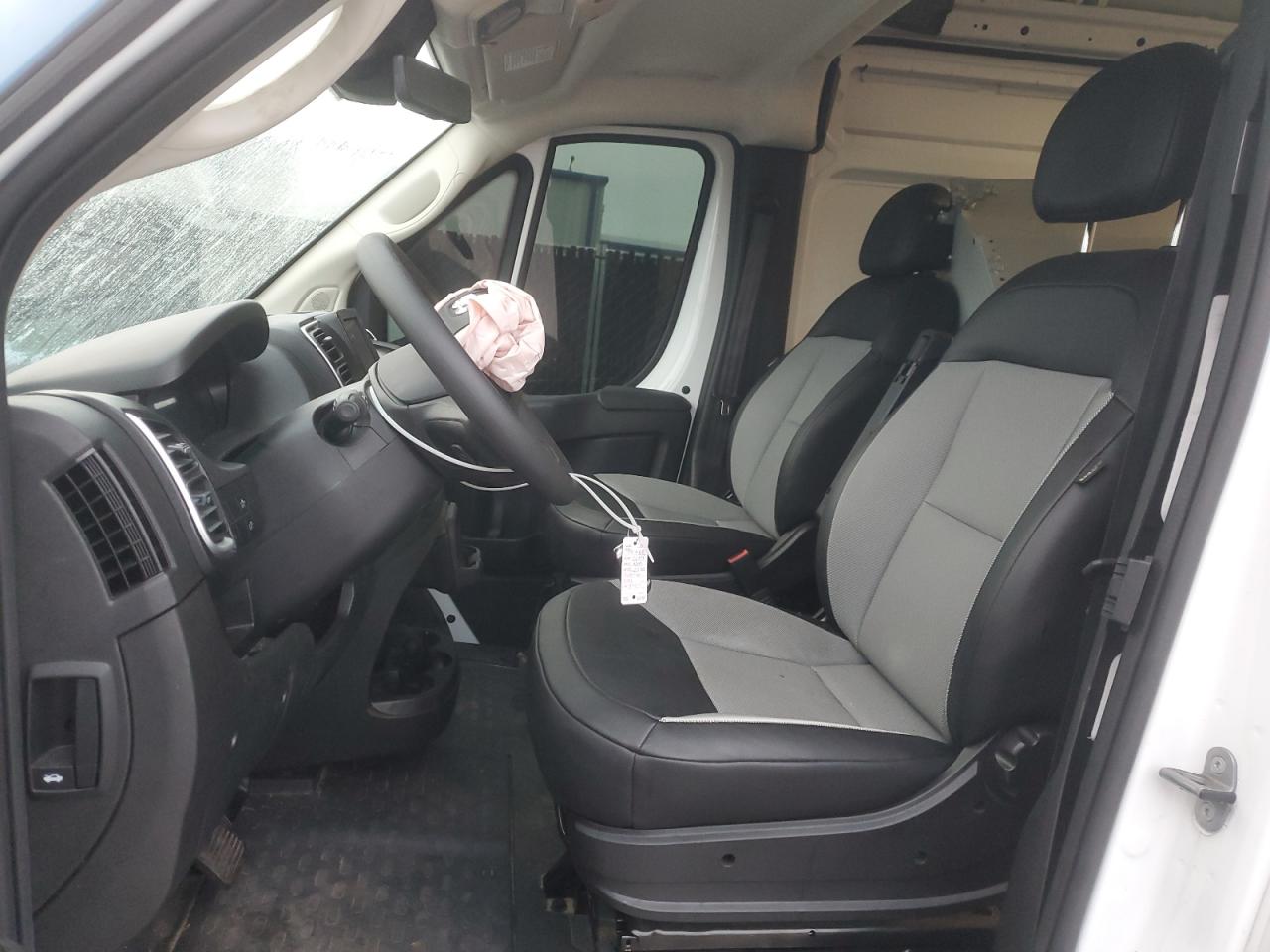 2024 Ram Promaster 2500 Delivery Van VIN: 3C6LRVDGXRE154945 Lot: 90273535