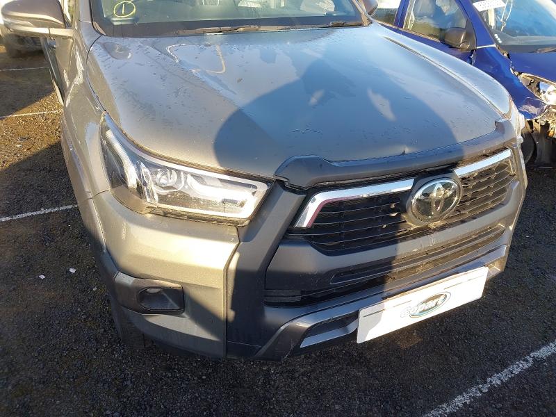 2021 TOYOTA HILUX INVINCIBLE X D/CAB PICK UP 2.8 D-4D AUTO