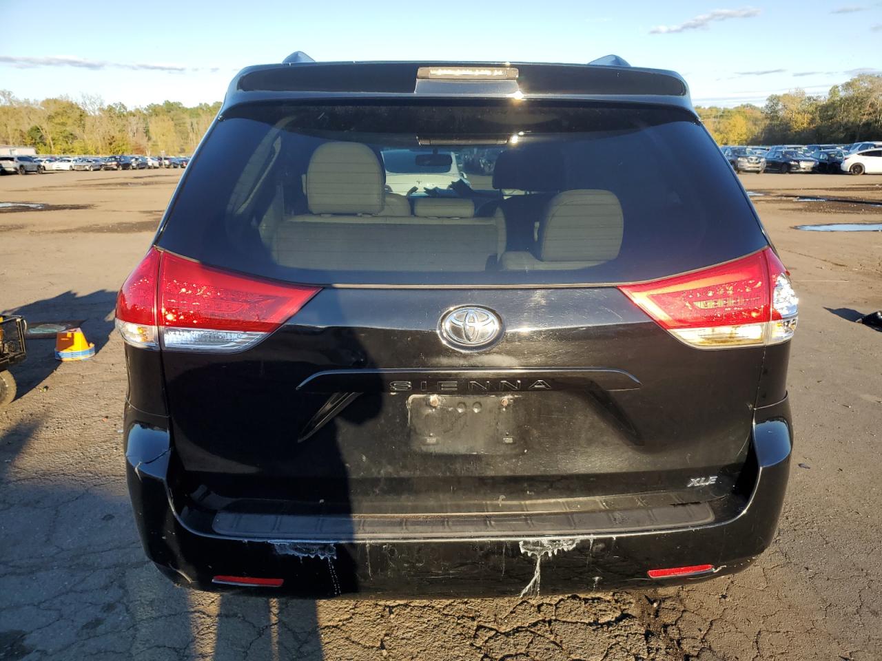 2014 Toyota Sienna Xle VIN: 5TDYK3DC7ES493229 Lot: 82291585