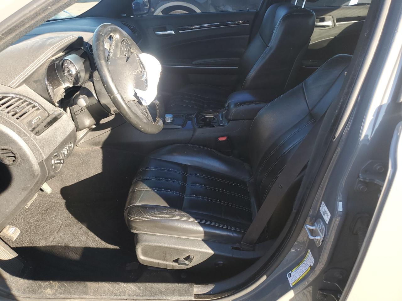 2019 Chrysler 300 S VIN: 2C3CCABG9KH625942 Lot: 82382965