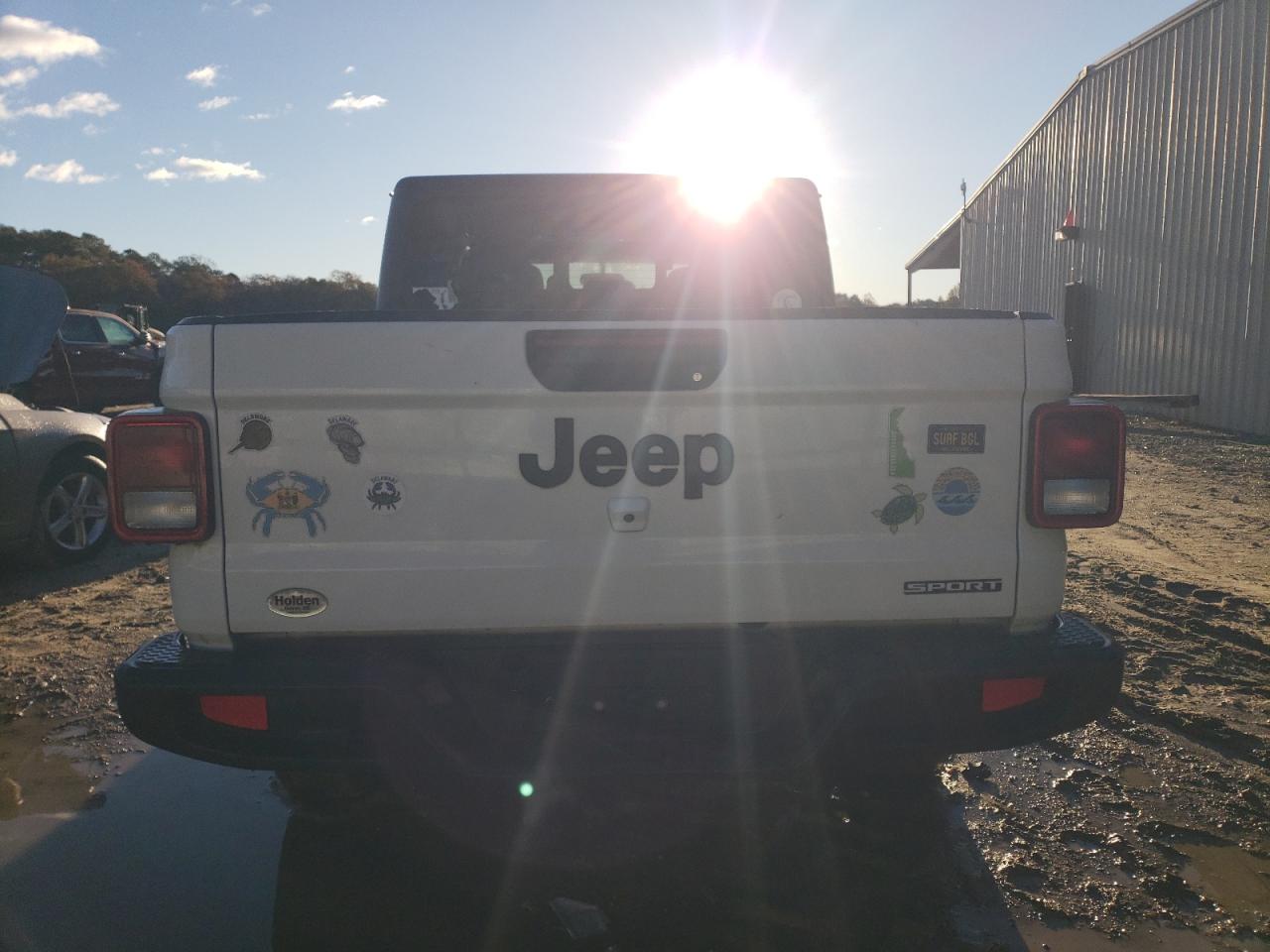 2020 Jeep Gladiator Sport VIN: 1C6HJTAG5LL123929 Lot: 90813375