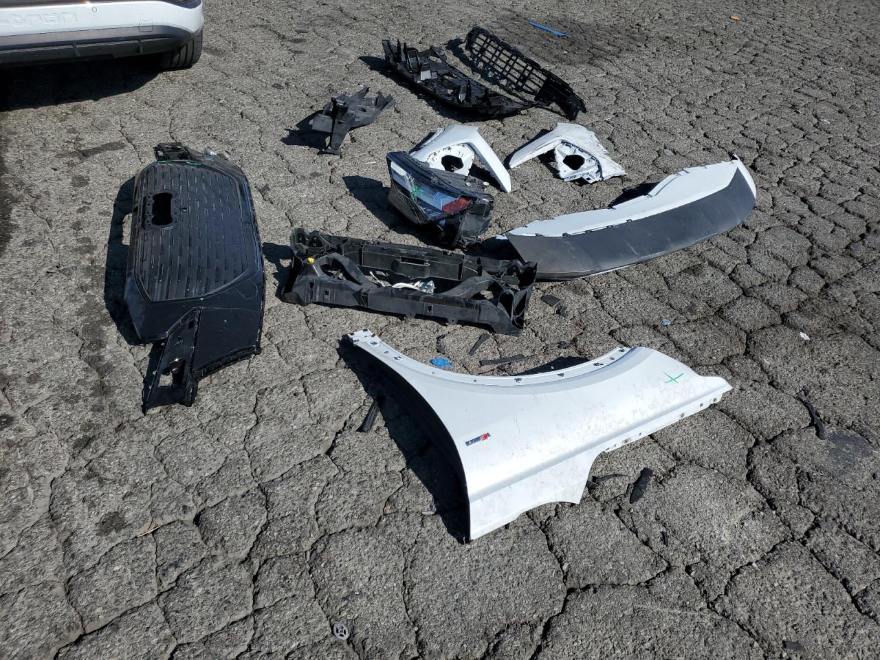 2024 Audi Q4 E-Tron Premium Plus VIN: WA1LUBFZ5RP041760 Lot: 81819215