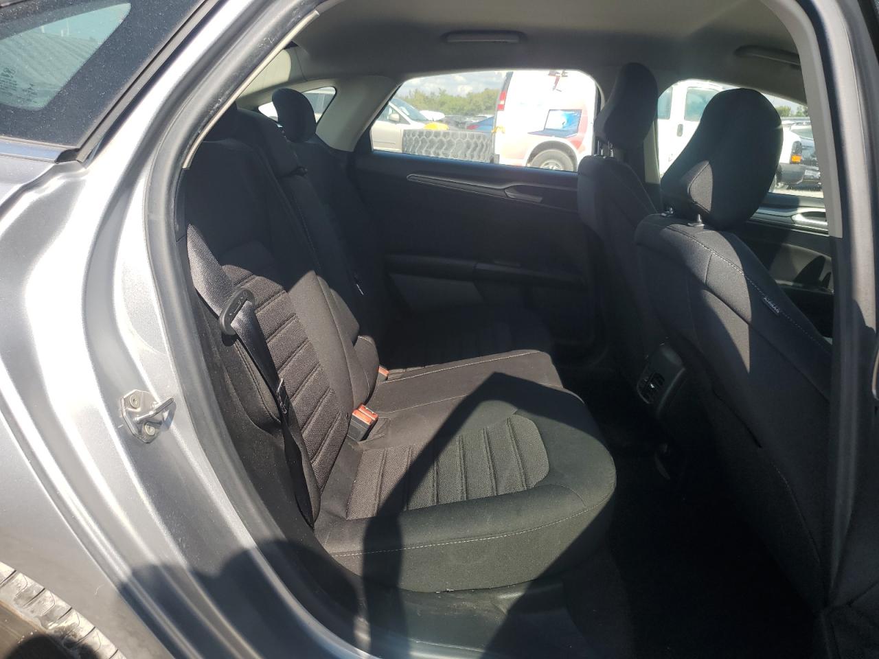 2020 Ford Fusion Se VIN: 3FA6P0HD3LR125808 Lot: 84547515