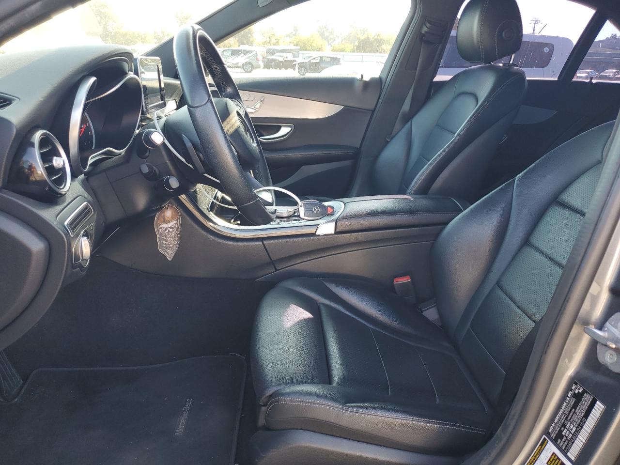 2018 Mercedes-Benz C 300 VIN: 55SWF4JB3JU241570 Lot: 90042355