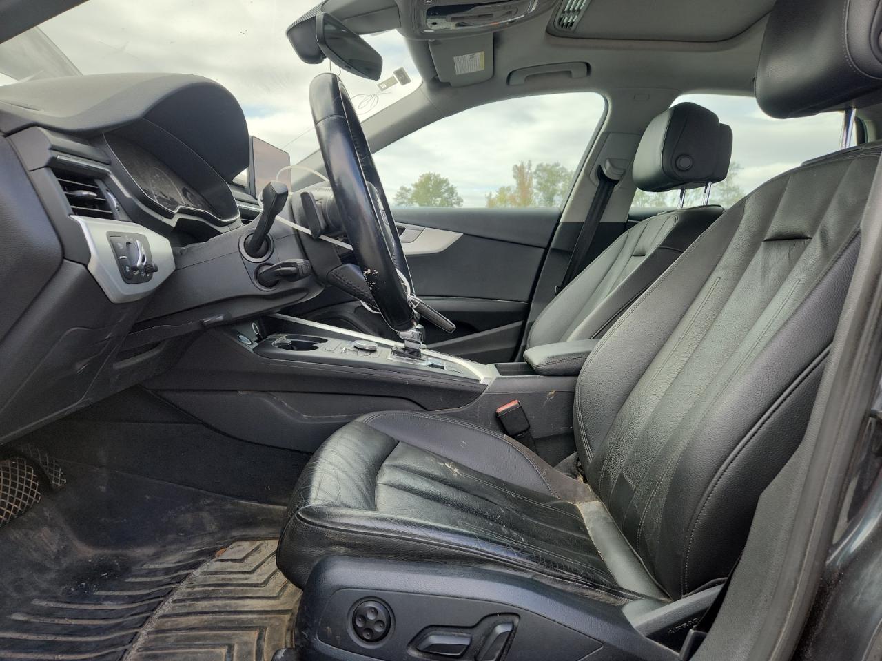 2017 Audi A4 Premium VIN: WAUANAF41HN055316 Lot: 86284185