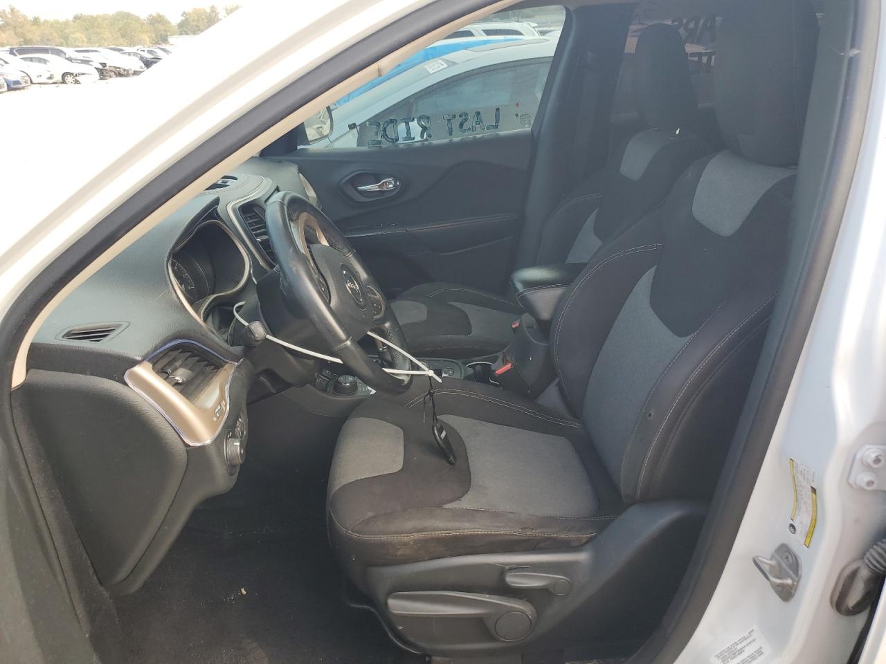 2014 Jeep Cherokee Latitude VIN: 1C4PJMCB7EW177519 Lot: 86074075