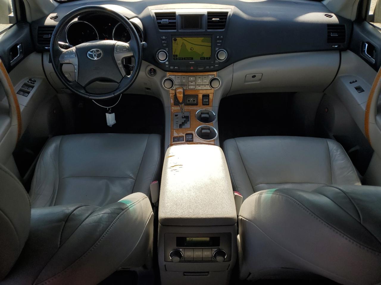 2010 Toyota Highlander Hybrid Limited VIN: JTEJW3EH4A2044572 Lot: 80207935