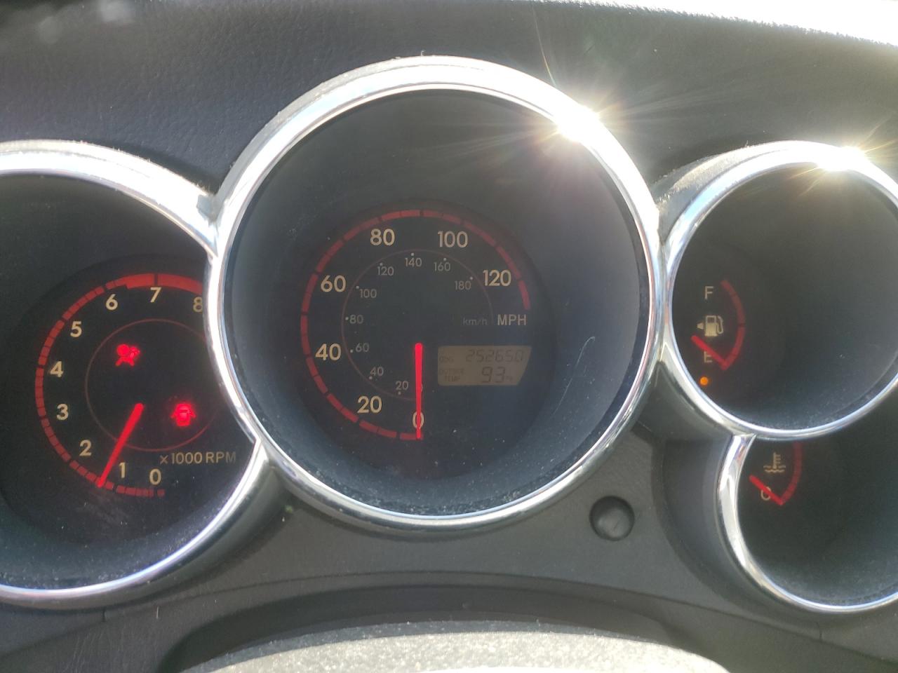 2004 Toyota Corolla Matrix Xr VIN: 2T1KR32E94C229507 Lot: 81281055