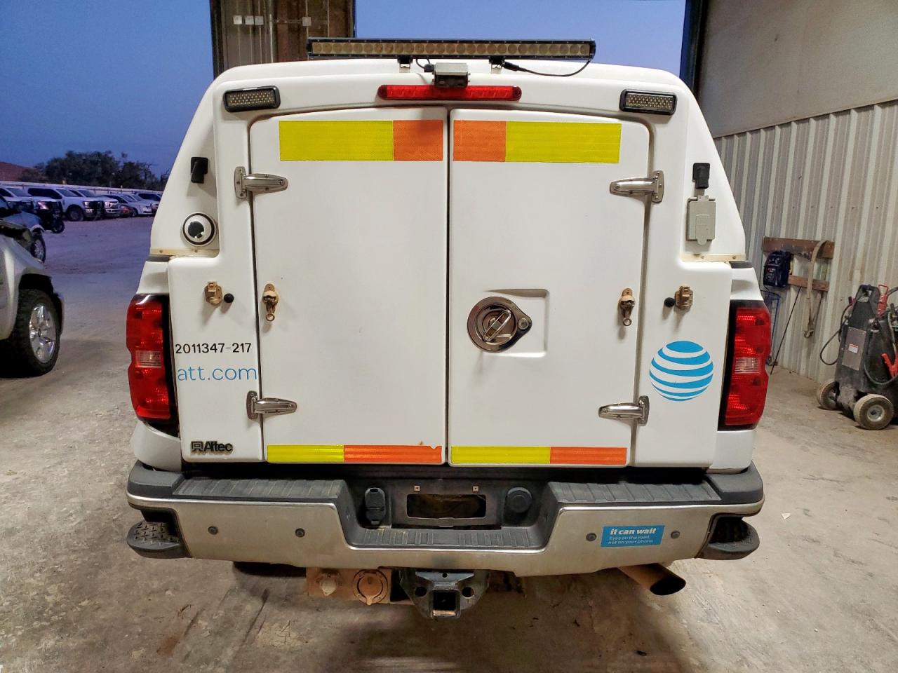 2017 Chevrolet Silverado K2500 Heavy Duty VIN: 1GC2KUEG5HZ308613 Lot: 85309525