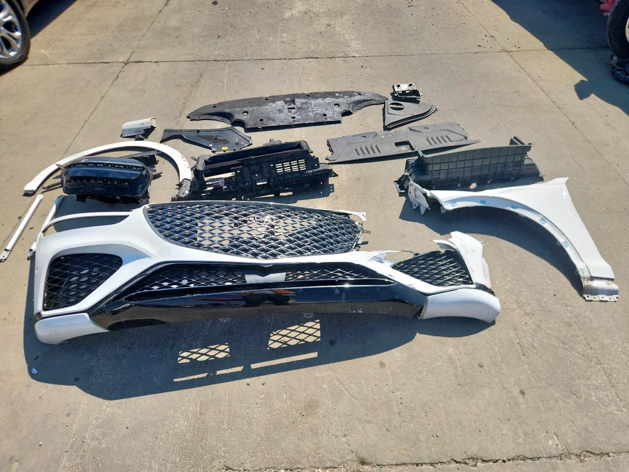 2023 Genesis Gv70 Base VIN: KMUMADTB5PU094167 Lot: 84802125