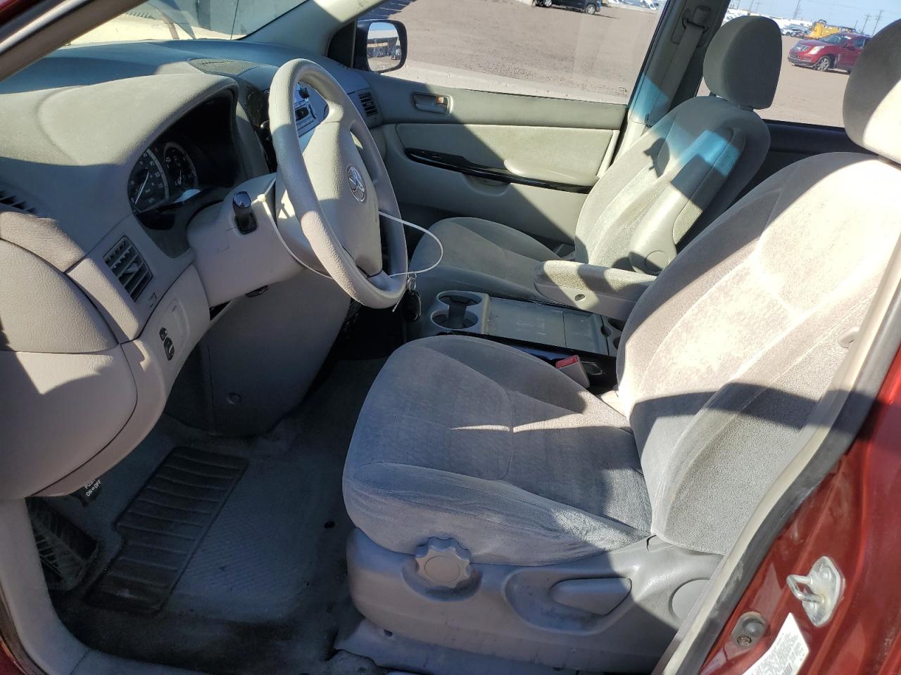 2004 Toyota Sienna Ce VIN: 5TDZA23C74S184796 Lot: 81983345