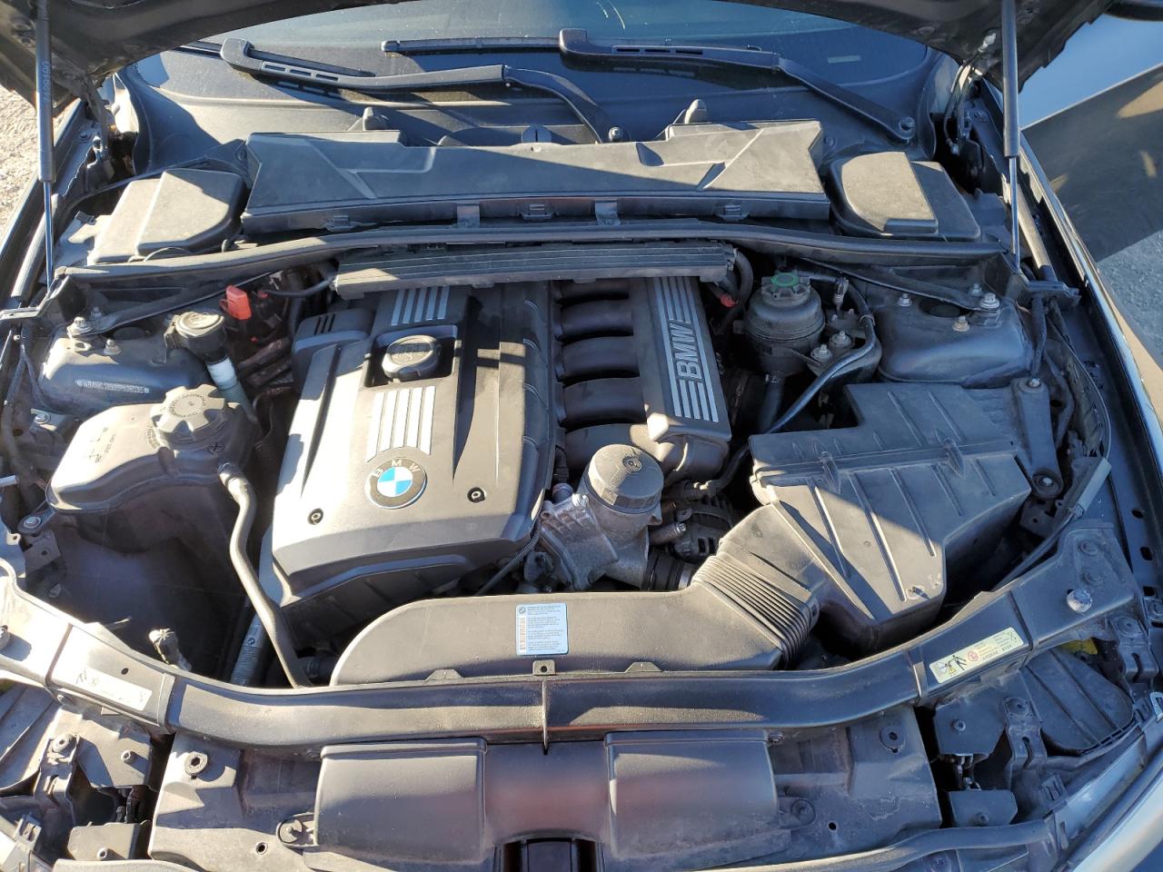 2009 BMW 328 I VIN: WBAWL13599PX26035 Lot: 86305175