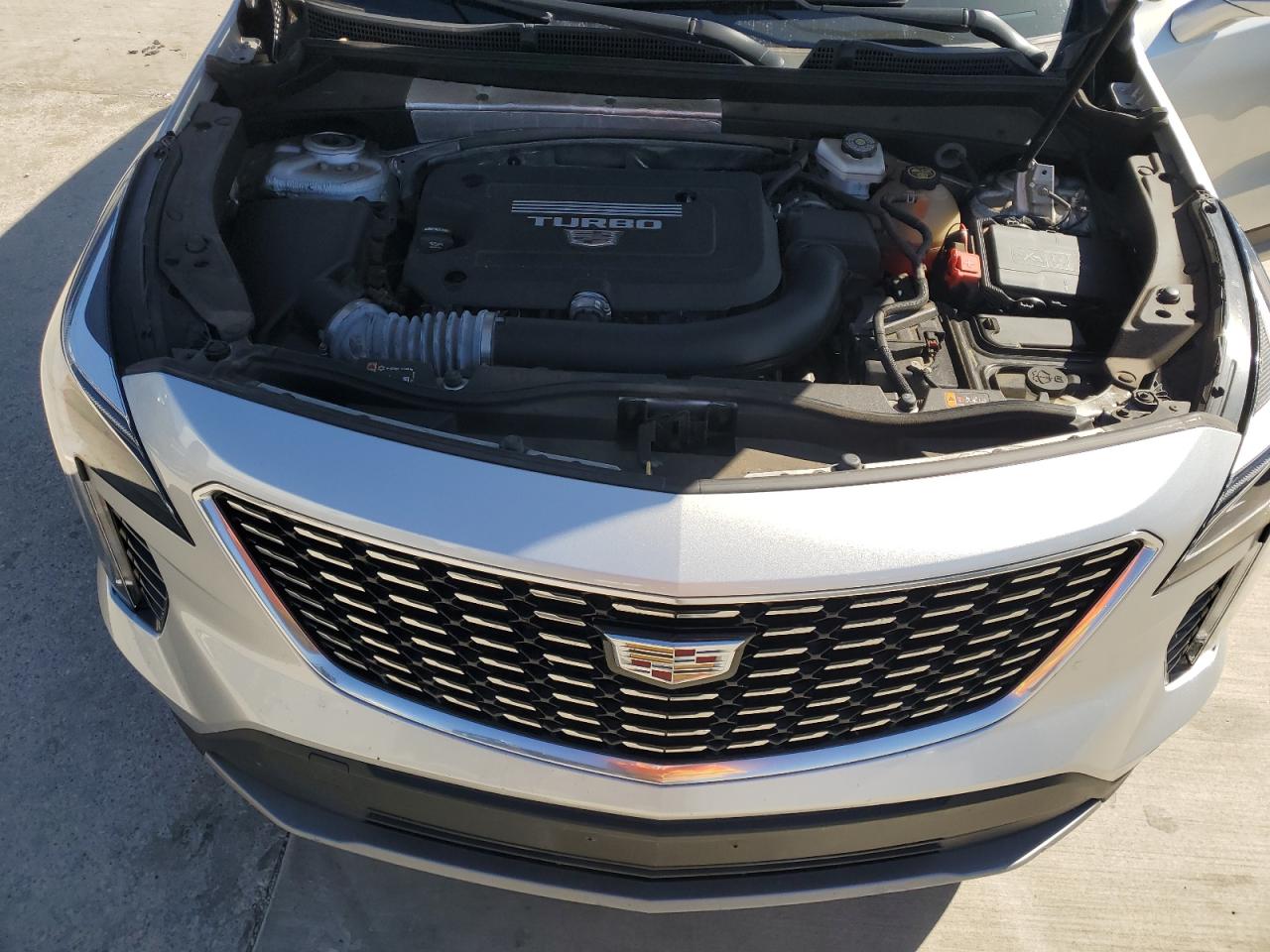 2022 Cadillac Xt4 Premium Luxury VIN: 1GYFZDR42NF128106 Lot: 82605325