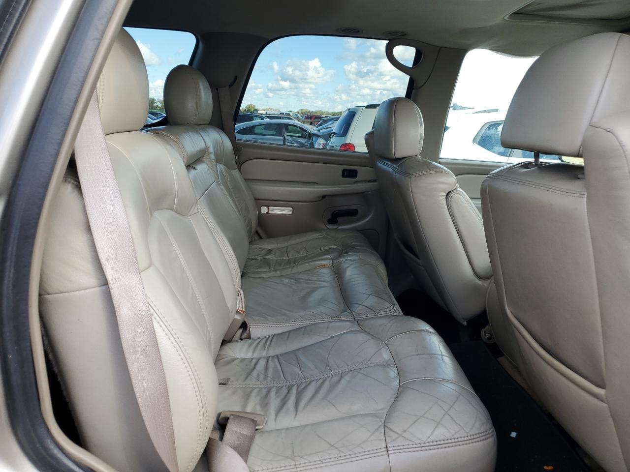 2002 Chevrolet Tahoe K1500 VIN: 1GNEK13ZX2R310095 Lot: 85314915