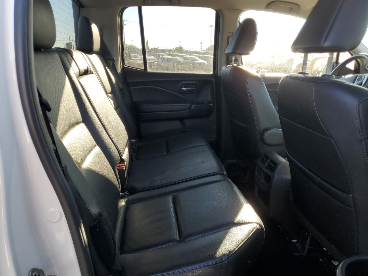 2017 Honda Ridgeline Rtl VIN: 5FPYK3F6XHB039371 Lot: 90864675