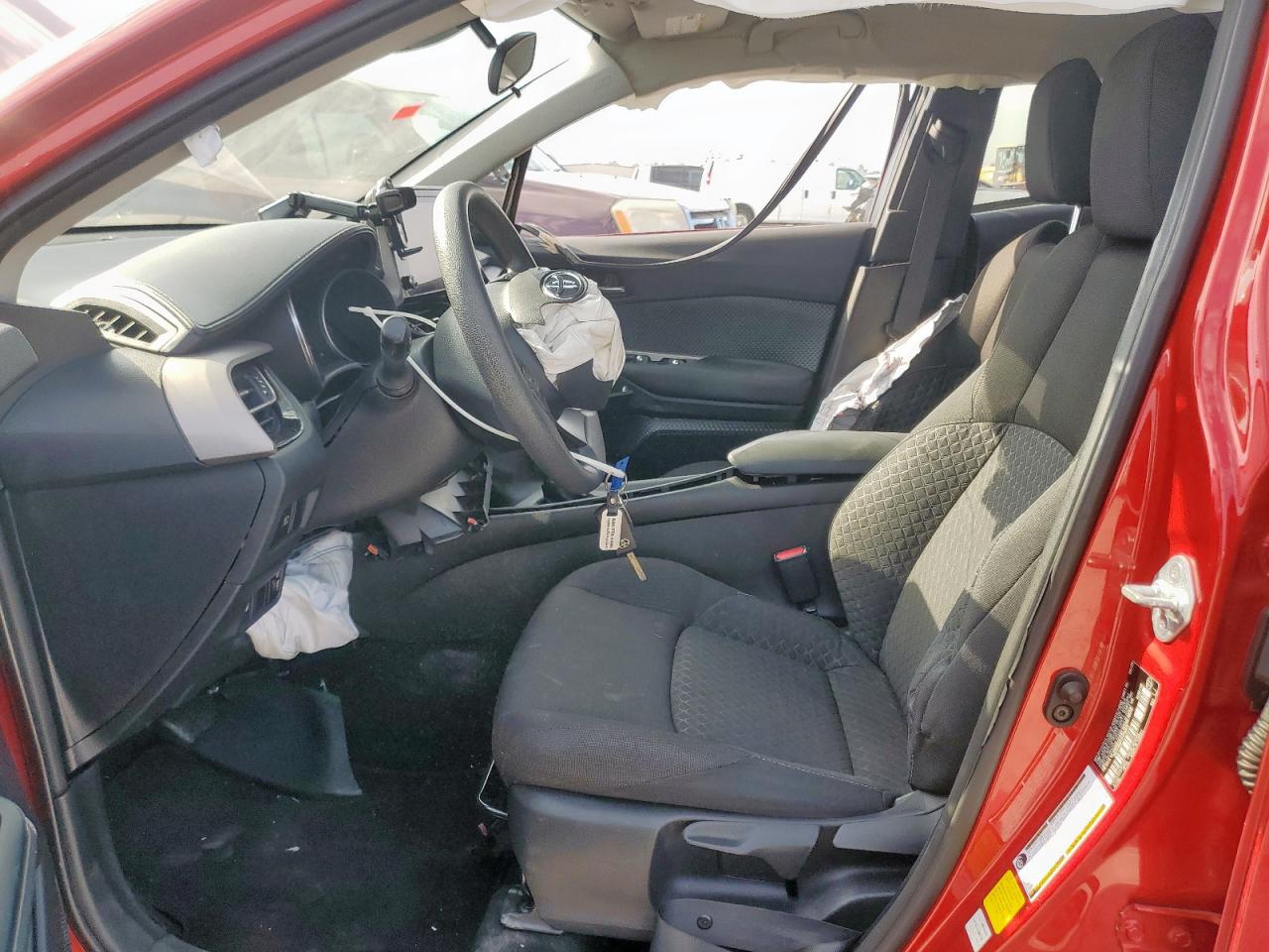 2020 Toyota C-Hr Xle VIN: NMTKHMBX7LR116878 Lot: 81955835