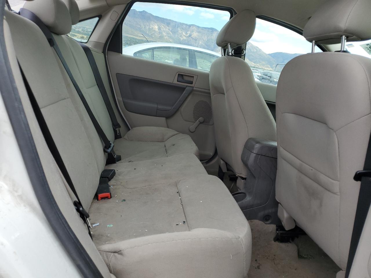 2011 Ford Focus VIN: 1FAHP3EN6BW166131 Lot: 82407625