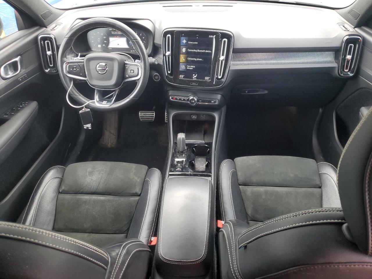 2020 Volvo Xc40 T5 R-Design VIN: YV4162UM6L2336690 Lot: 89856315