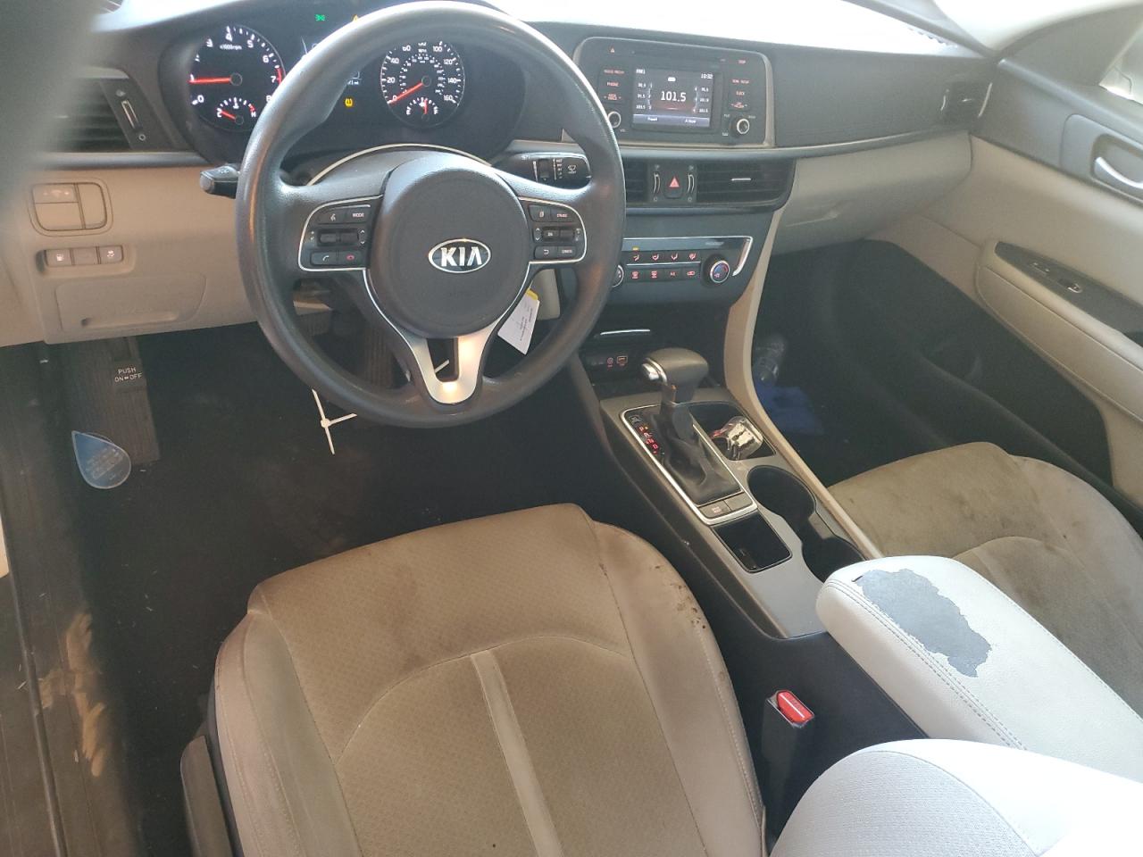 2016 Kia Optima Lx VIN: KNAGT4L37G5102277 Lot: 84462345