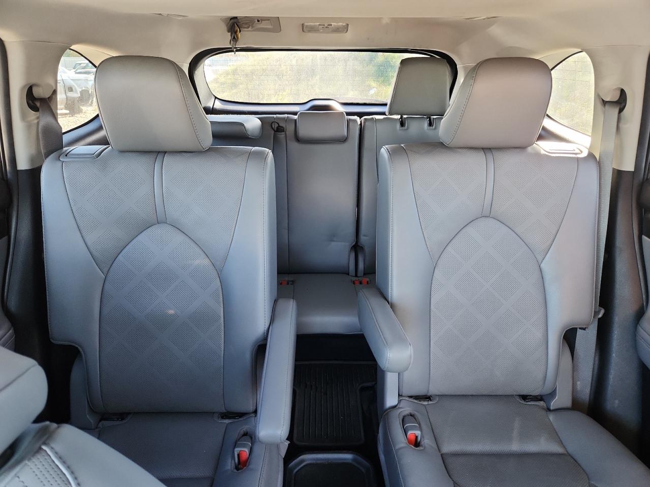 2022 Toyota Highlander Platinum VIN: 5TDFZRBHXNS193527 Lot: 87202555