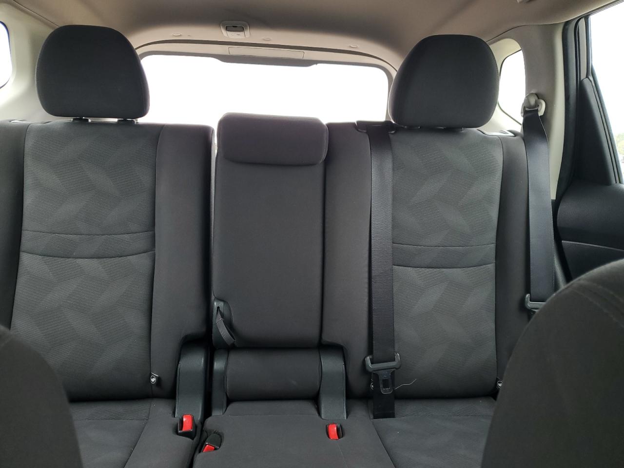 2016 Nissan Rogue S VIN: KNMAT2MT9GP688285 Lot: 86431865