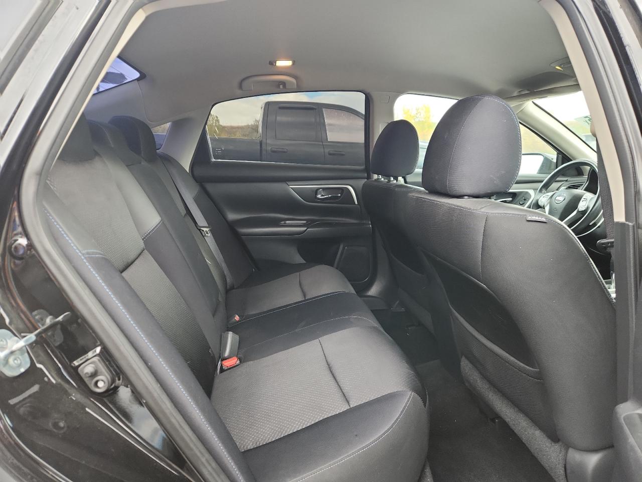 2017 Nissan Altima 2.5 VIN: 1N4AL3AP1HN340464 Lot: 82140415