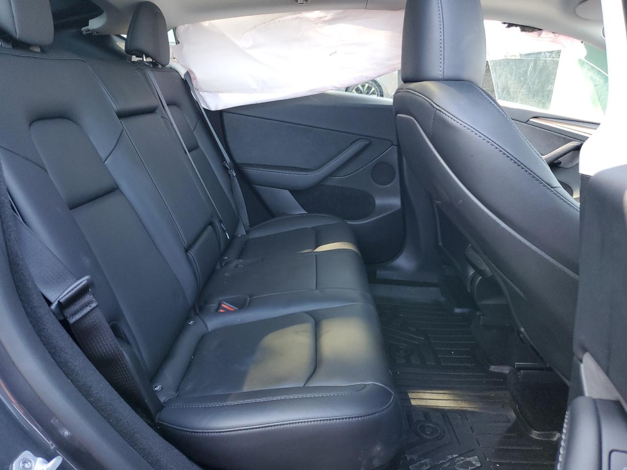 2023 Tesla Model Y VIN: 7SAYGDED4PF934324 Lot: 84903795