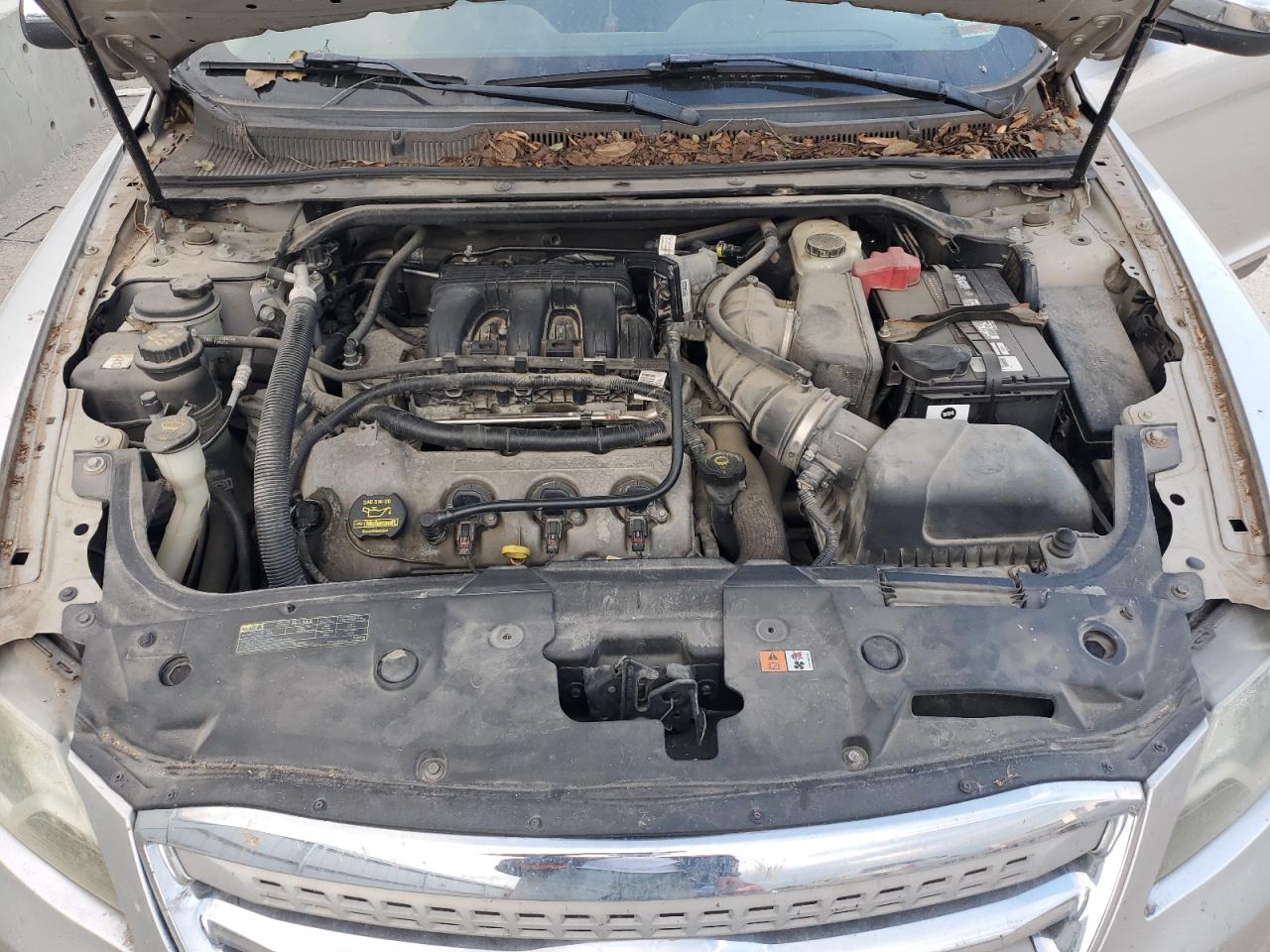 2010 Ford Taurus Sel VIN: 1FAHP2HW8AG121389 Lot: 82199815