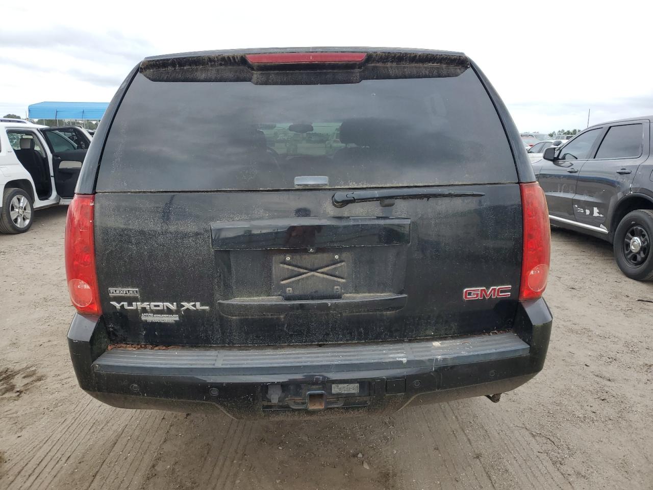 2008 GMC Yukon Xl C1500 VIN: 1GKFC16038R229394 Lot: 85842465