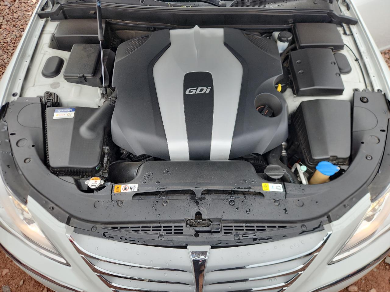 2013 Hyundai Genesis 3.8L VIN: KMHGC4DD2DU222057 Lot: 85596555