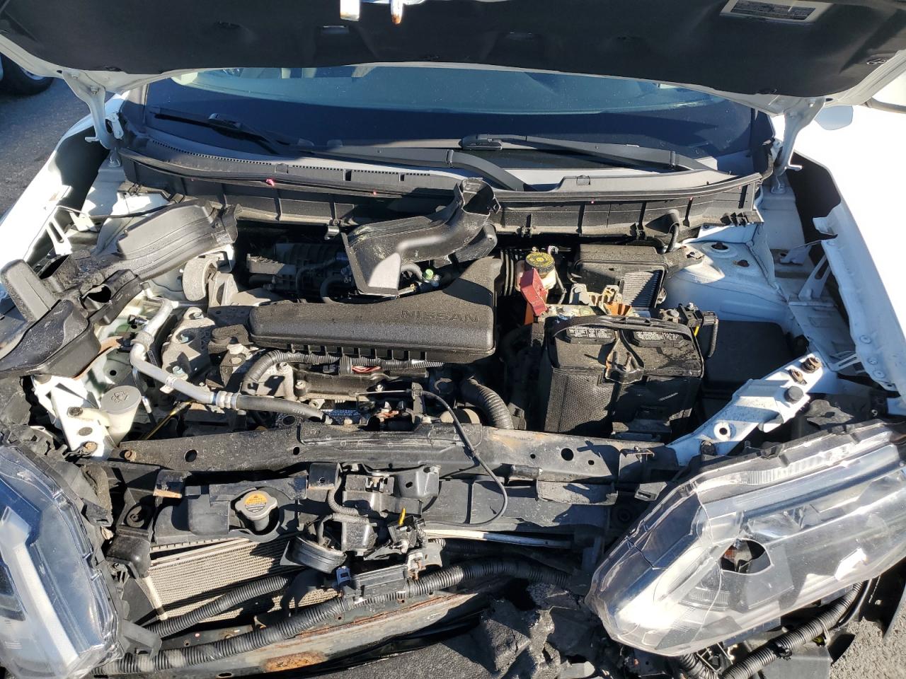 2017 Nissan Rogue S VIN: KNMAT2MV8HP615136 Lot: 85669225