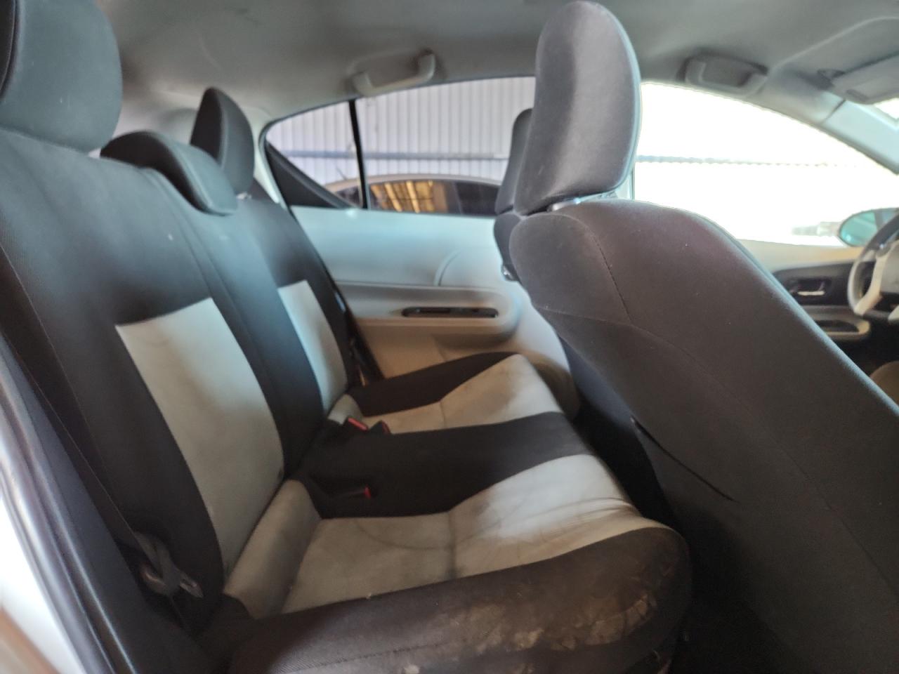 2012 Toyota Prius C VIN: JTDKDTB31C1516033 Lot: 82778075