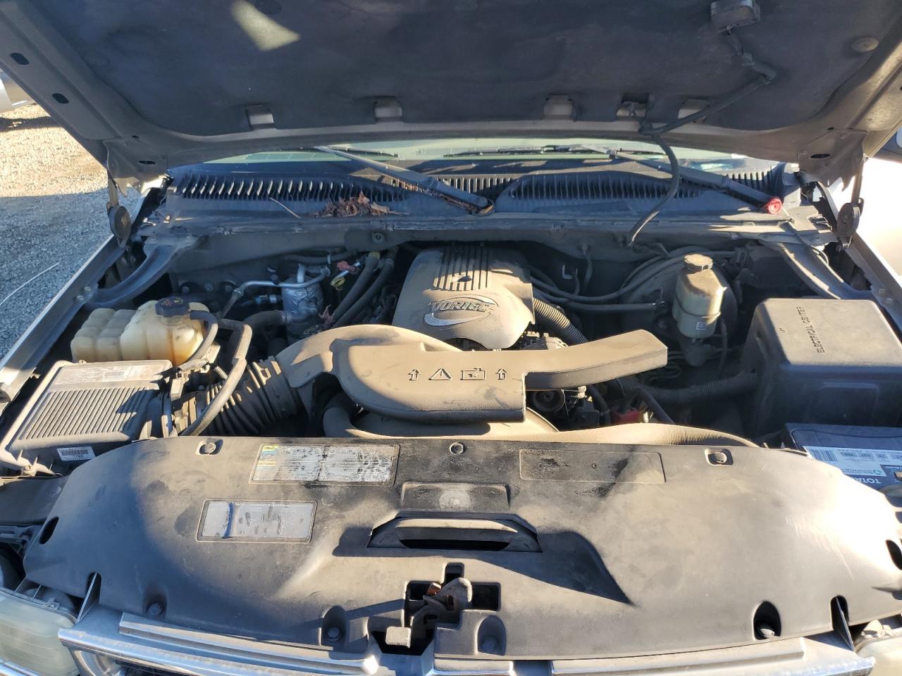 2002 Chevrolet Suburban C1500 VIN: 3GNEC16T62G263331 Lot: 81852855