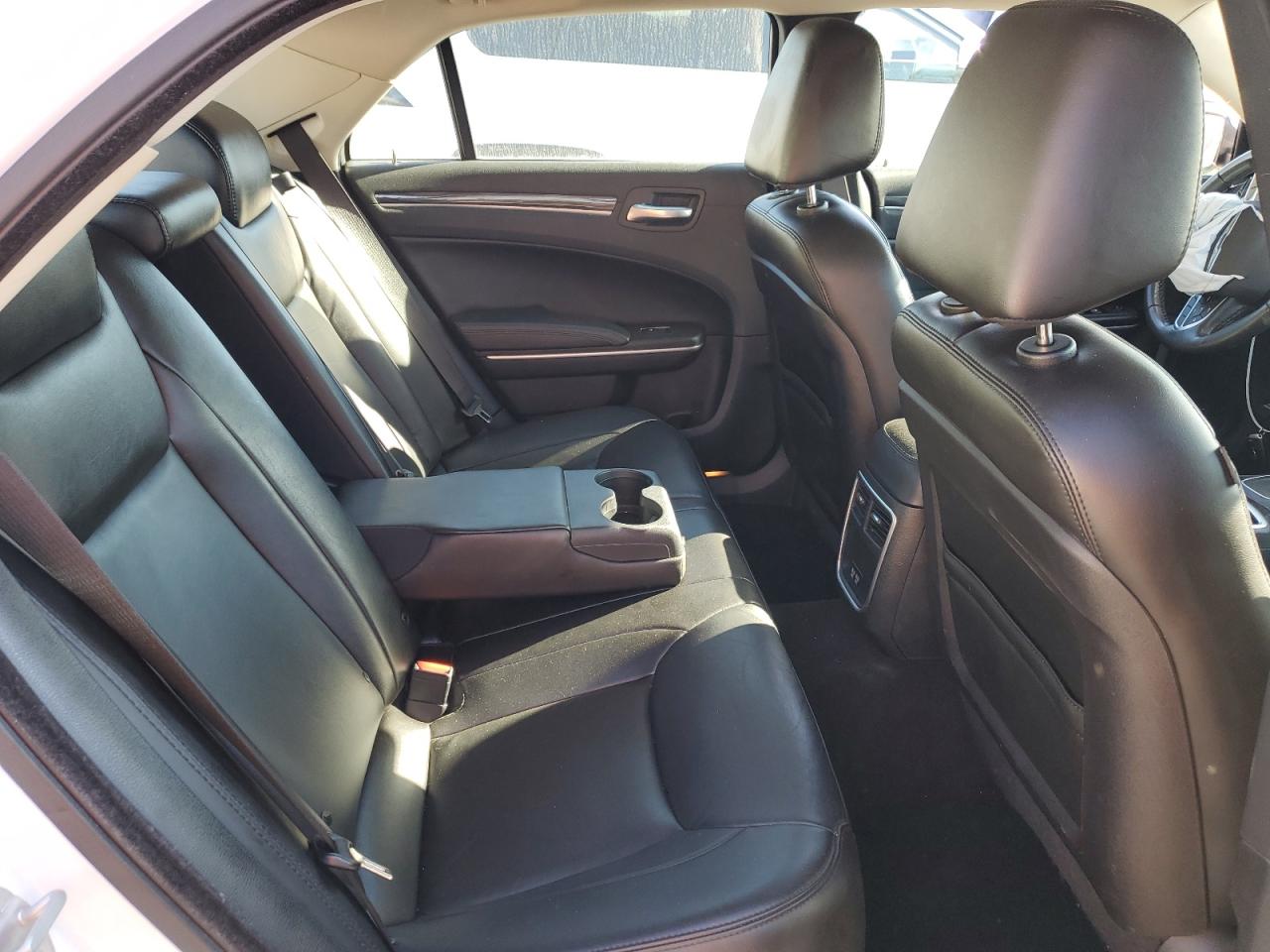 2020 Chrysler 300 Touring VIN: 2C3CCAAG9LH115626 Lot: 82455815