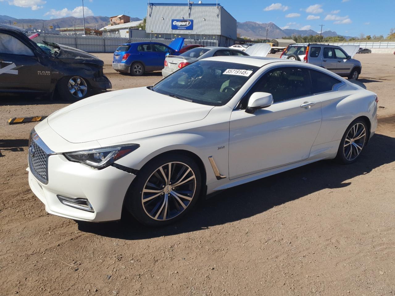 2018 Infiniti Q60 Luxe 300