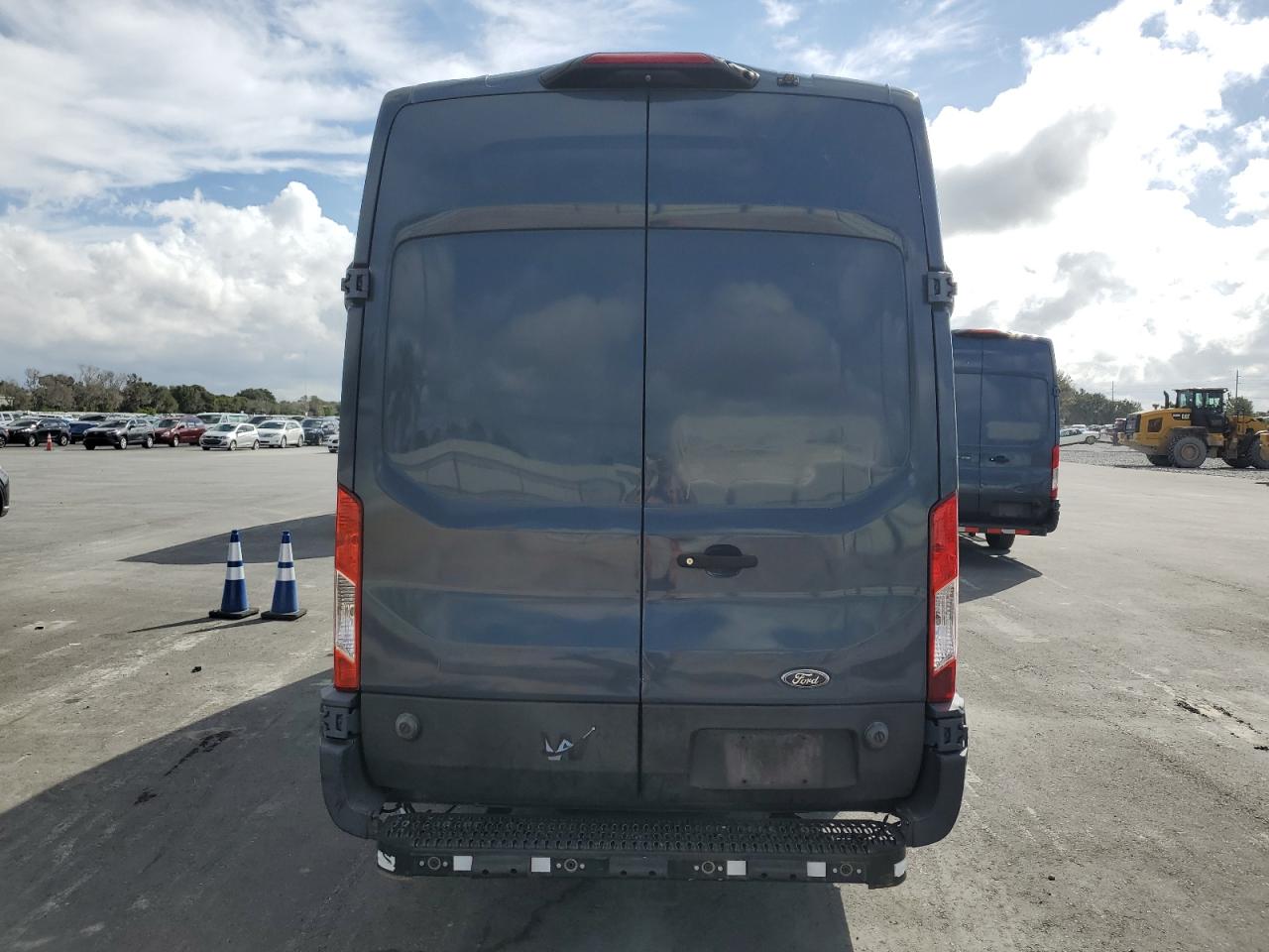 Фото: 1FTBR3X83LKB04261