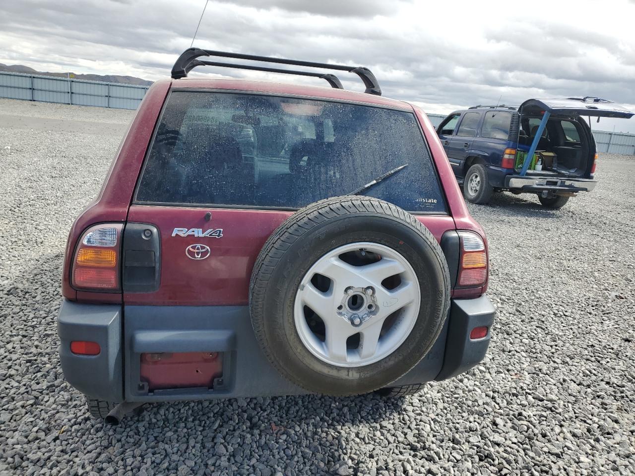 1998 Toyota Rav4 VIN: JT3HP10VXW7079004 Lot: 84960435