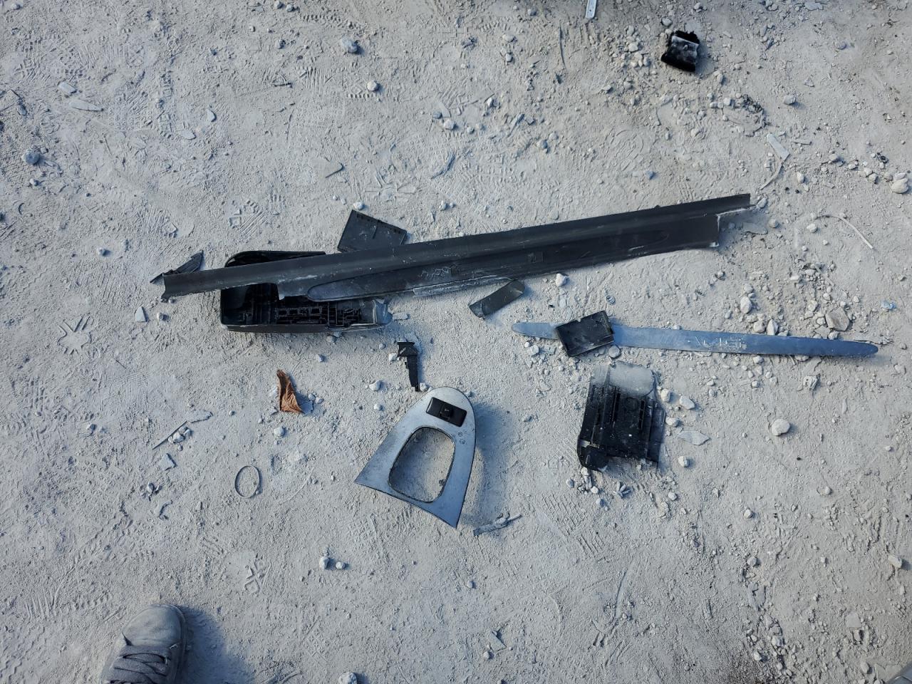 2005 Mercedes-Benz Clk 55 Amg VIN: WDBTK76G35T045958 Lot: 82519205