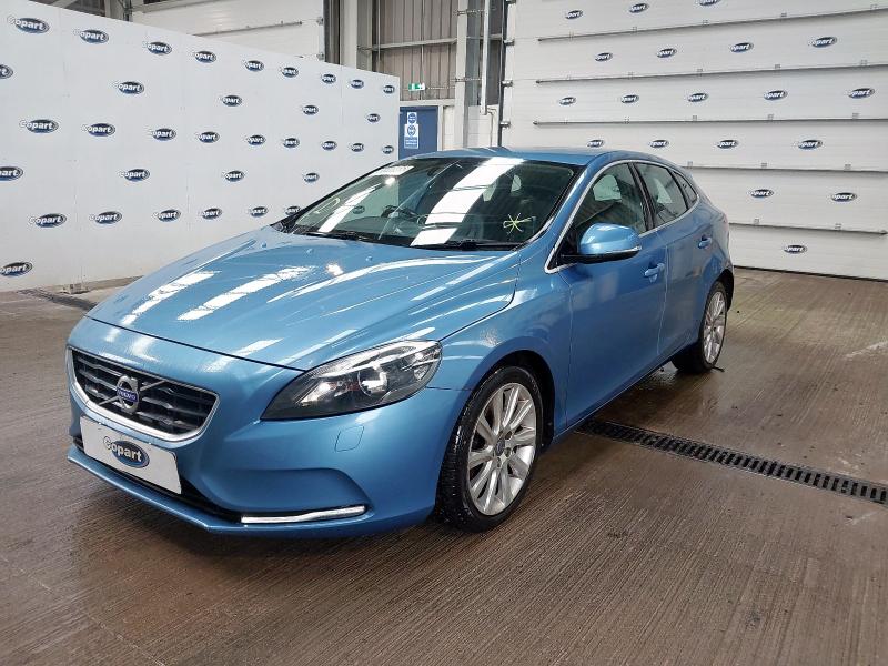 2015 VOLVO V40 SE LUX NAV D2 AUTO  for sale at Copart EAST KILBRIDE