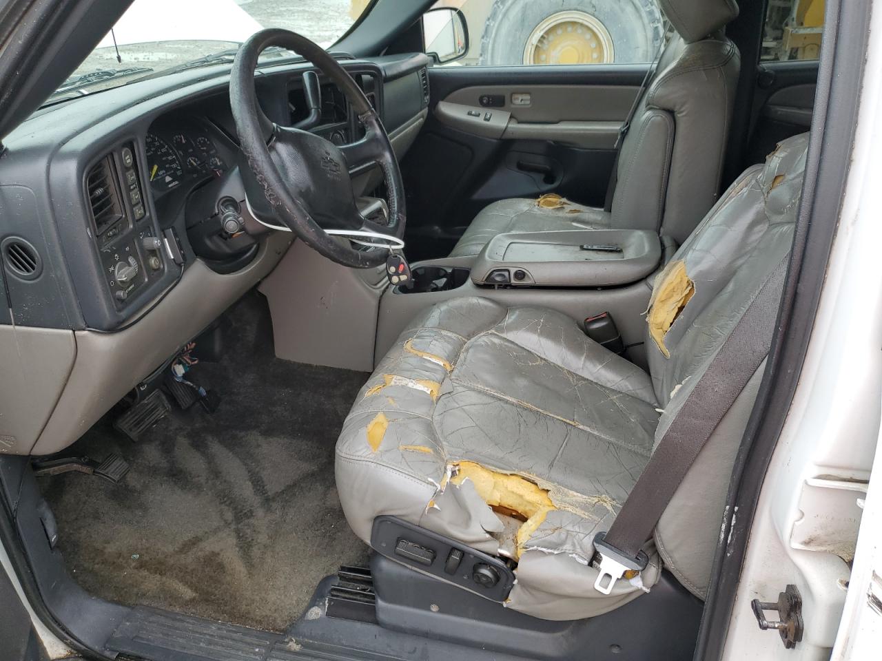 2001 Chevrolet Tahoe K1500 VIN: 1GNEK13T21R140132 Lot: 90397955