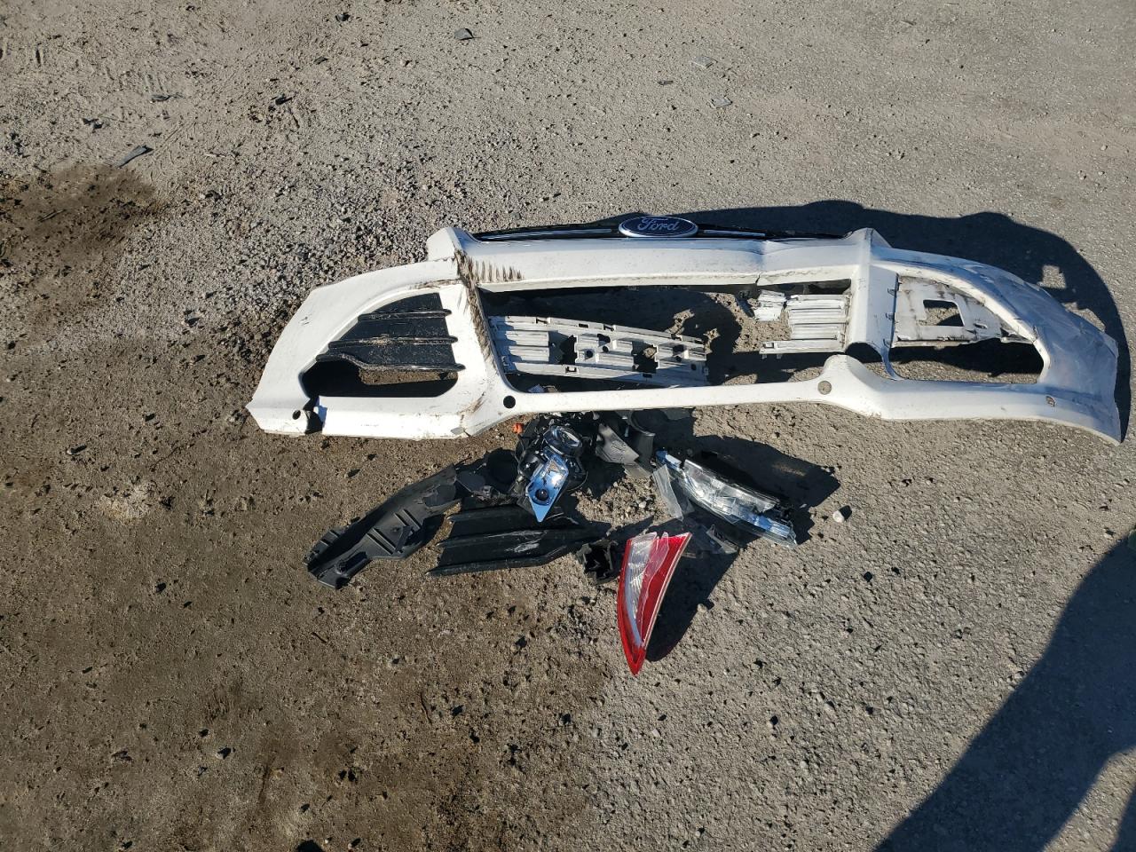 2016 Ford Escape Titanium VIN: 1FMCU9J91GUB78260 Lot: 90712045