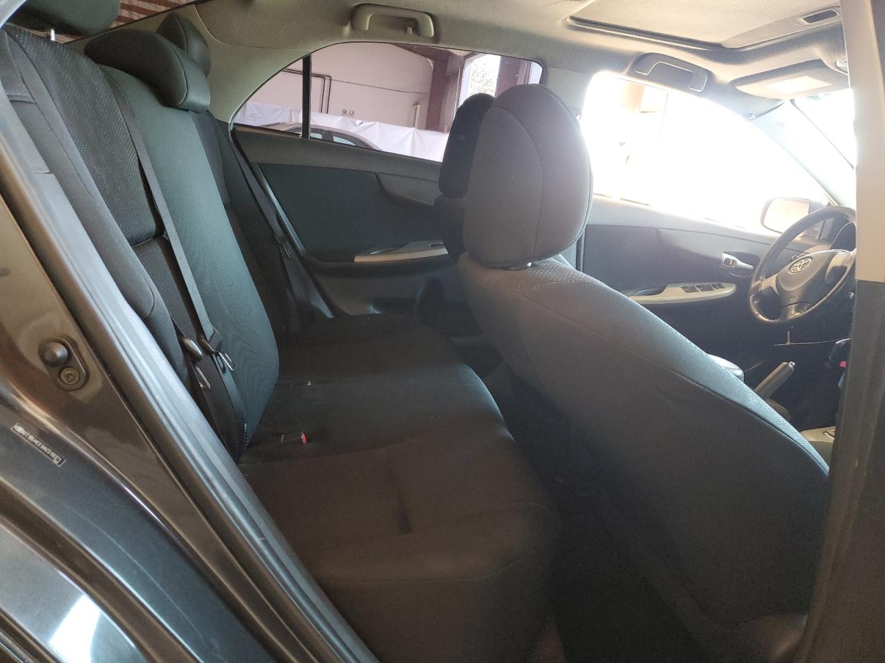 2010 Toyota Corolla Base VIN: 2T1BU4EE9AC519371 Lot: 84430975