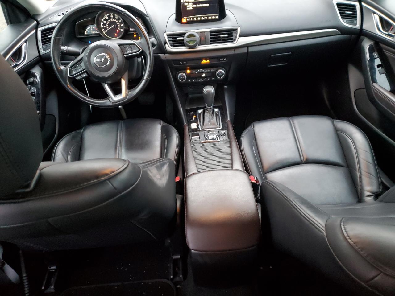 2018 Mazda 3 Touring VIN: 3MZBN1V38JM199832 Lot: 87043825