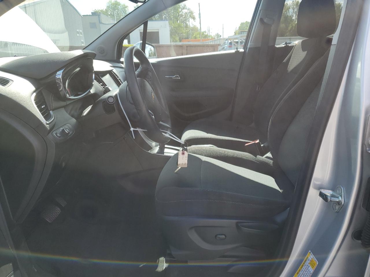 2019 Chevrolet Trax Ls VIN: 3GNCJKSB7KL234542 Lot: 85329825