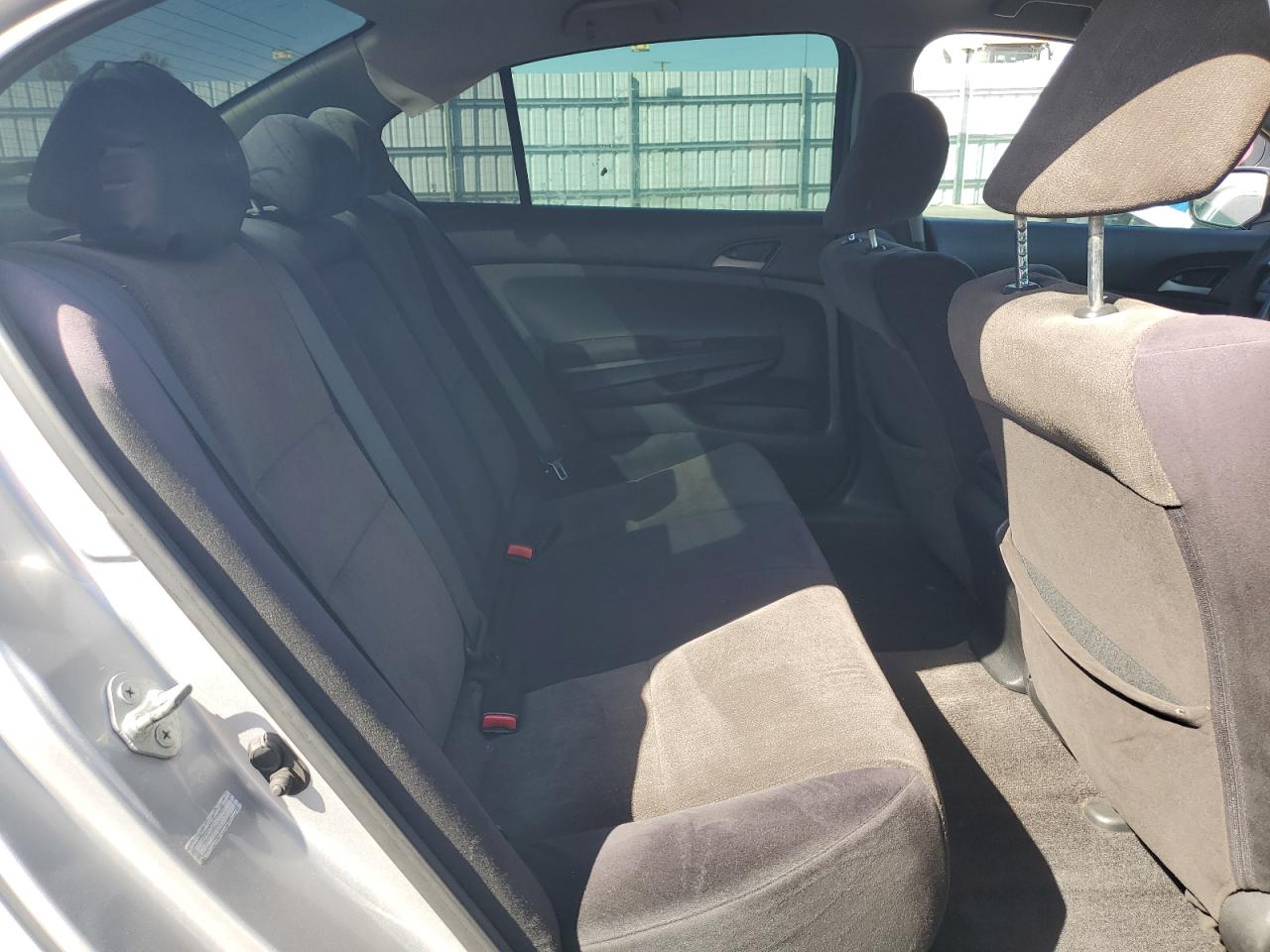 2010 Honda Accord Lxp VIN: 1HGCP2F44AA137213 Lot: 82234565